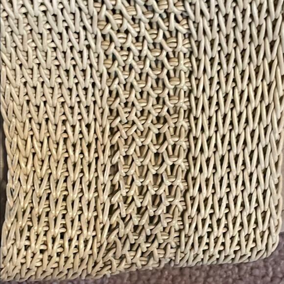 Cabin Creek  Women's Cream Slide Sandals. 8 - Picture 4 of 6